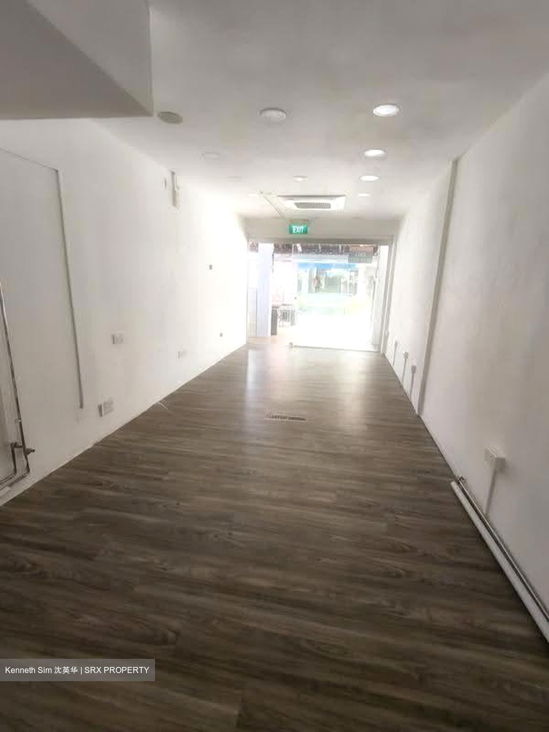 Toa Payoh Central (D12), Shop House #621623291